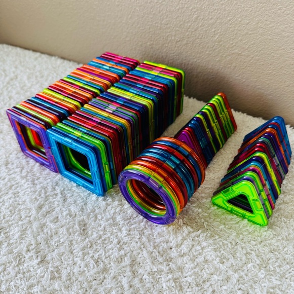 Magformers 85+ piece large lot - Picture 5 of 8